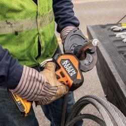 Klein Tools BAT20GD1 Battery-Operated EHS Closed-Jaw Cutter, 2 Ah