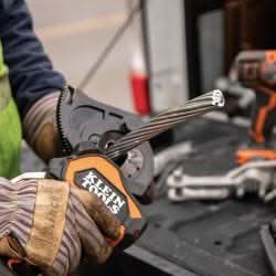 Klein Tools BAT20GD1 Battery-Operated EHS Closed-Jaw Cutter, 2 Ah