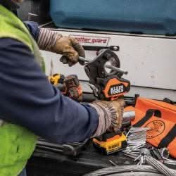 Klein Tools BAT20GD1 Battery-Operated EHS Closed-Jaw Cutter, 2 Ah