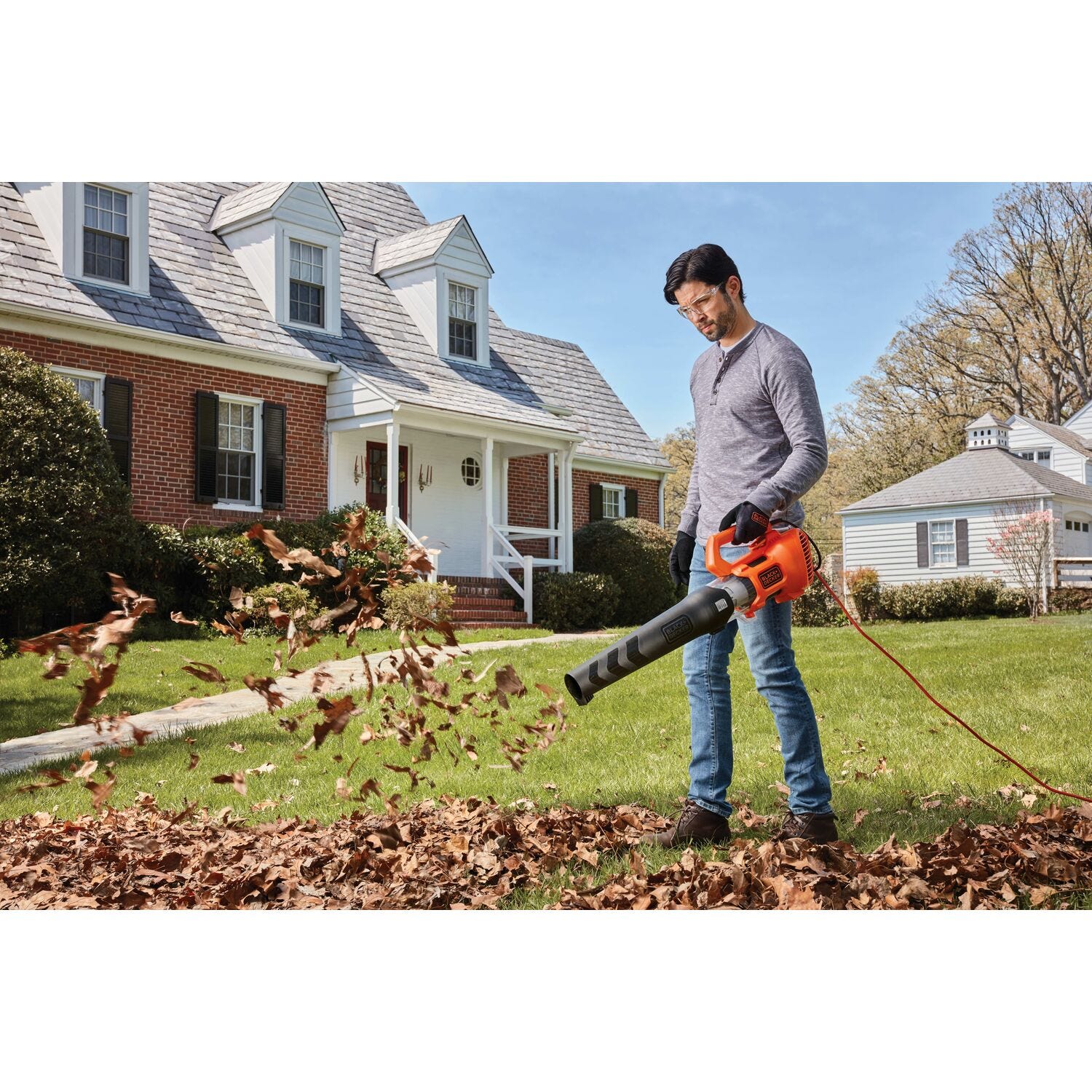 Black & Decker BEBL750 9 Amp 450 CFM Axial Leaf Blower