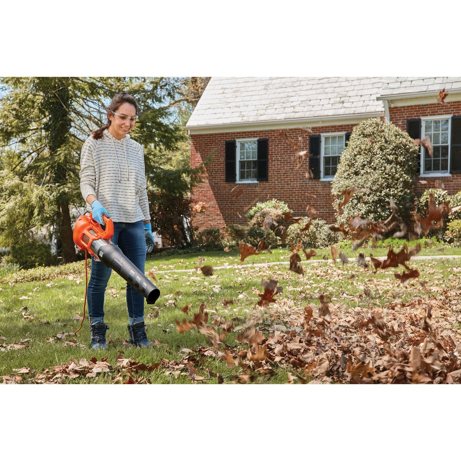 Black & Decker BEBL750 9 Amp 450 CFM Axial Leaf Blower