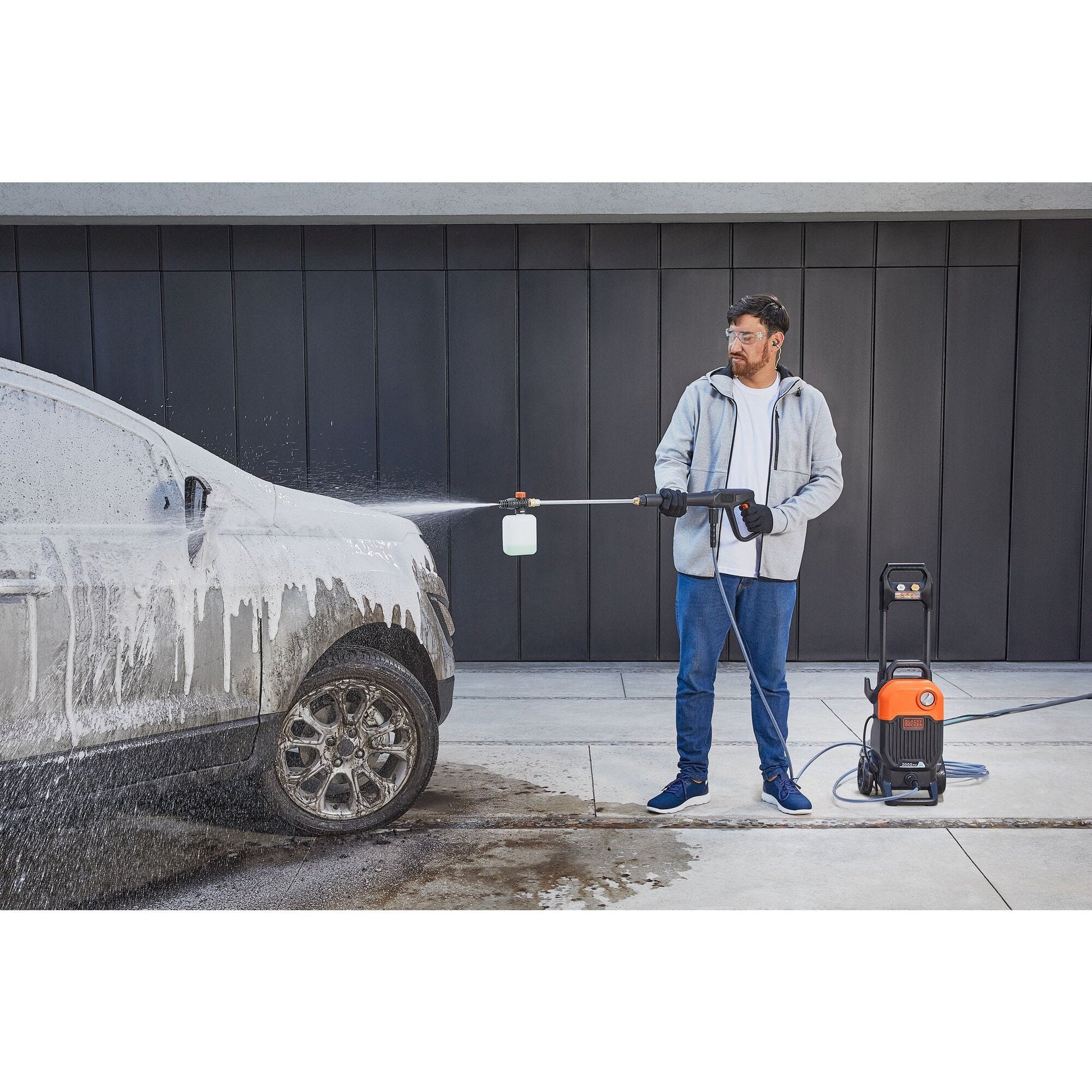 Black & Decker BEPW2000 2000 PSI 1.2 GPM Cold Water Electric Pressure Washer