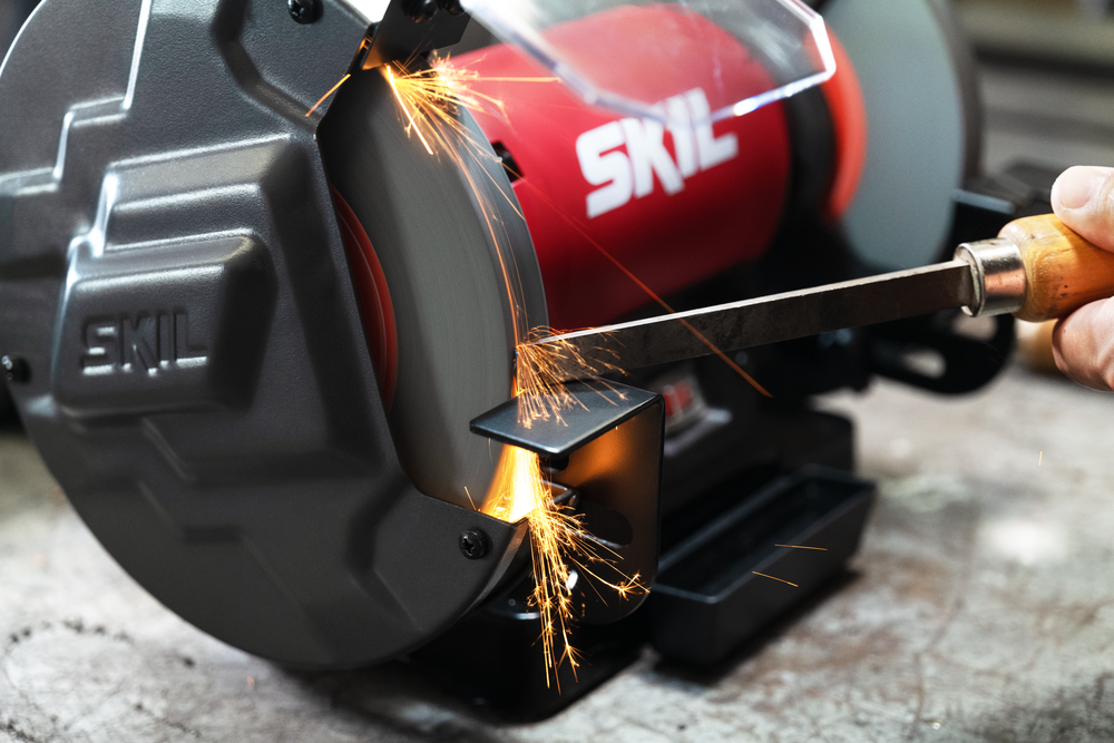 SKIL BI9502-00 3.0 Amp 8 In. Benchtop Grinder