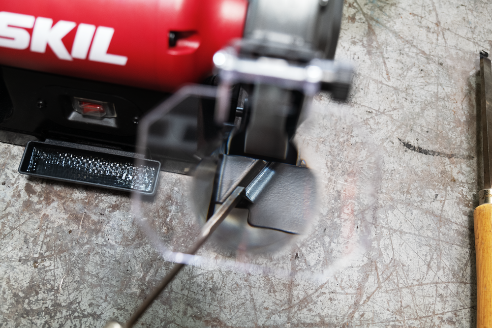 SKIL BI9502-00 3.0 Amp 8 In. Benchtop Grinder