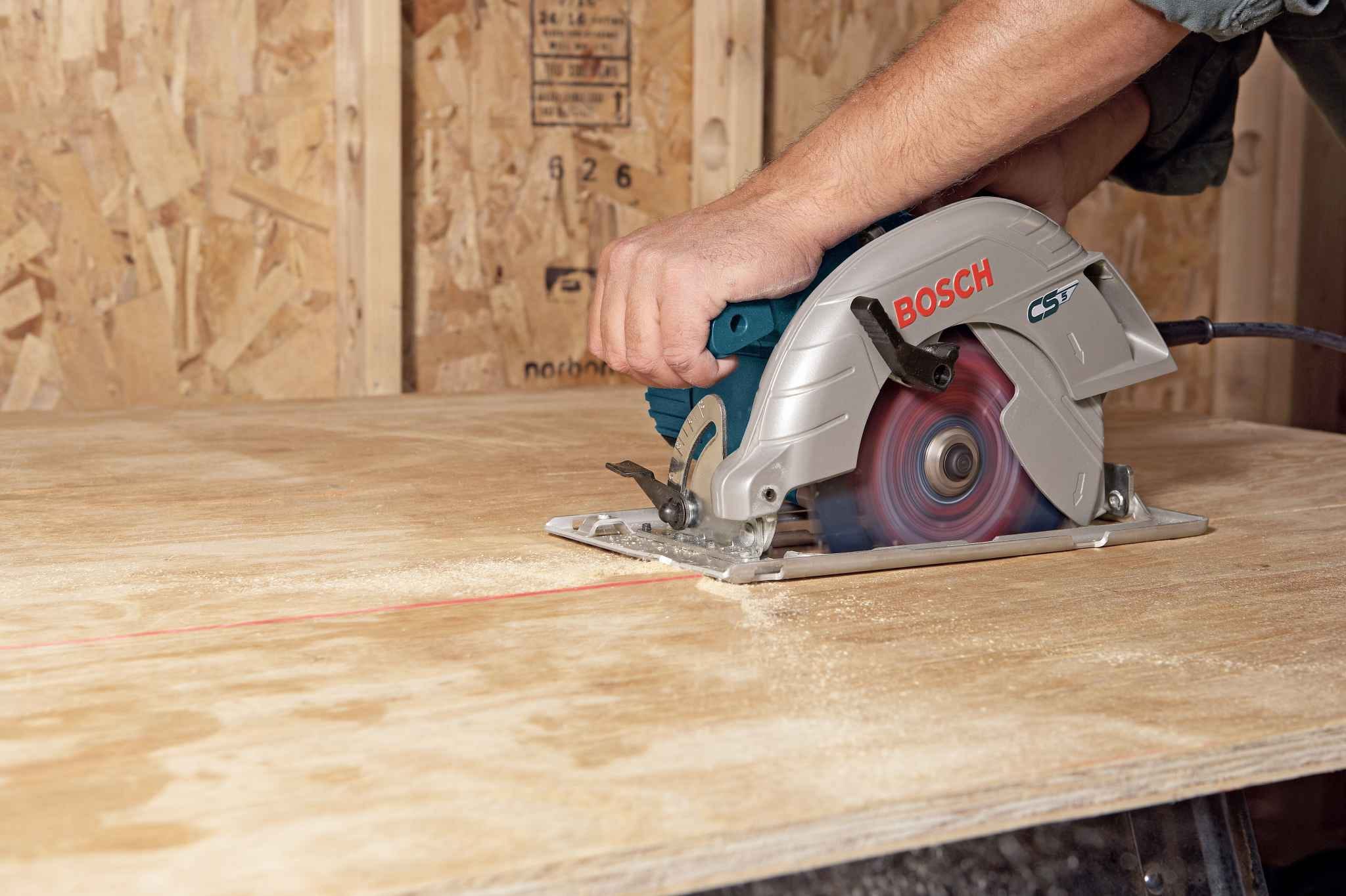 Bosch CS5 7-1/4 In. 15 A Left Blade Circular Saw