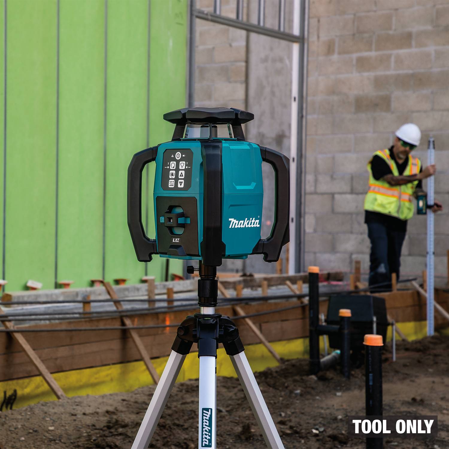 Makita SKR001Z 18V LXT Green Exterior Dual Slope 360-Degree Rotary Laser with Case, Tool Only