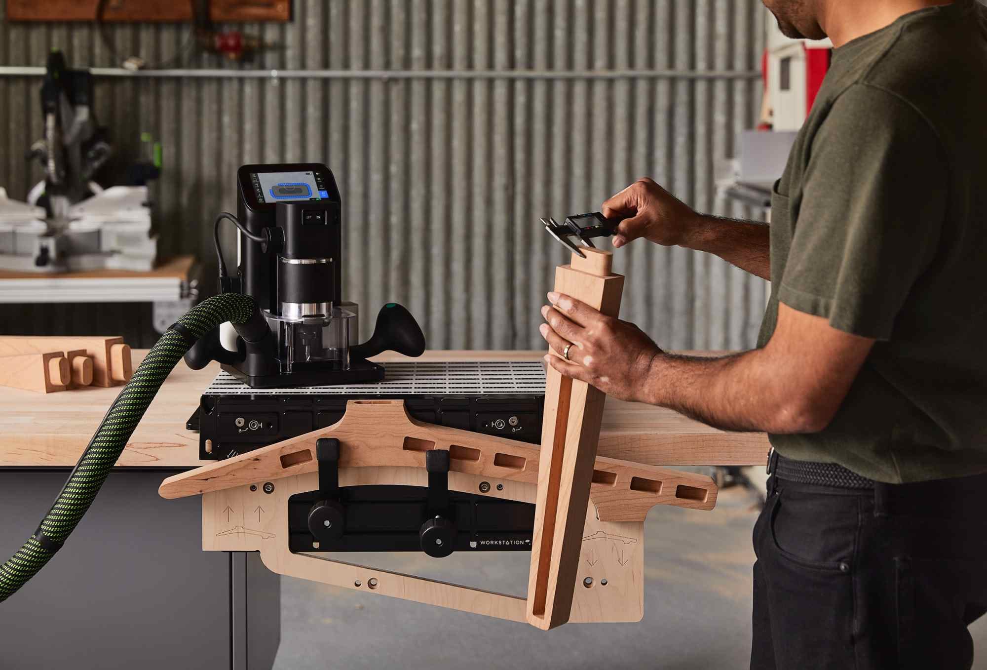Shaper Origin CNC Workstation