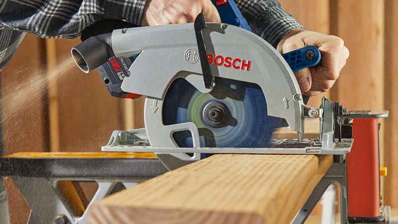 Bosch GKS18V-25CB14 18V Strong Arm Connected-Ready 7-1/4-Inch Circular Saw 8.0Ah Kit