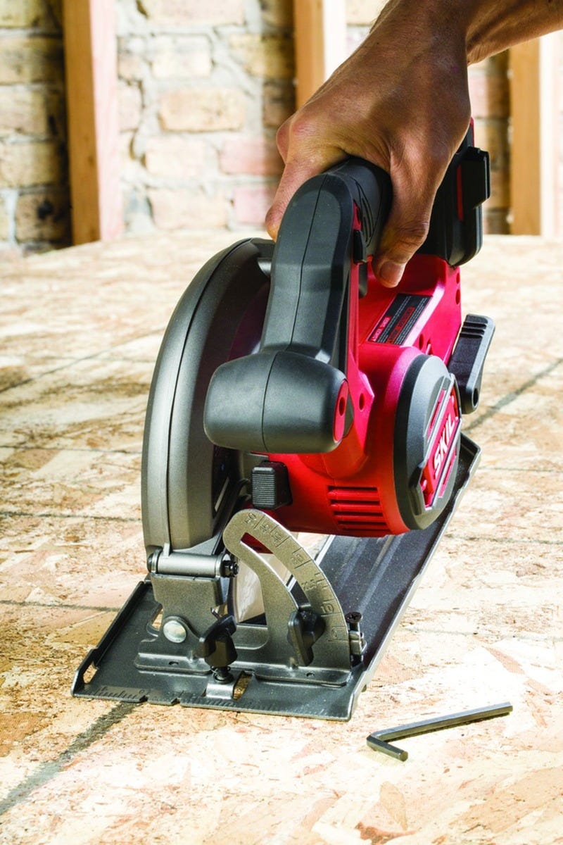 SKIL CR5413-1A PWR CORE 20 Brushless 20V 6-1/2'' Circular Saw Kit with 4.0 Ah Battery and Auto PWR JUMP Charger