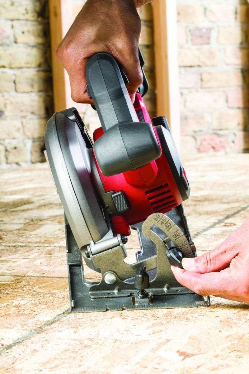 SKIL CR5413-1A PWR CORE 20 Brushless 20V 6-1/2'' Circular Saw Kit with 4.0 Ah Battery and Auto PWR JUMP Charger