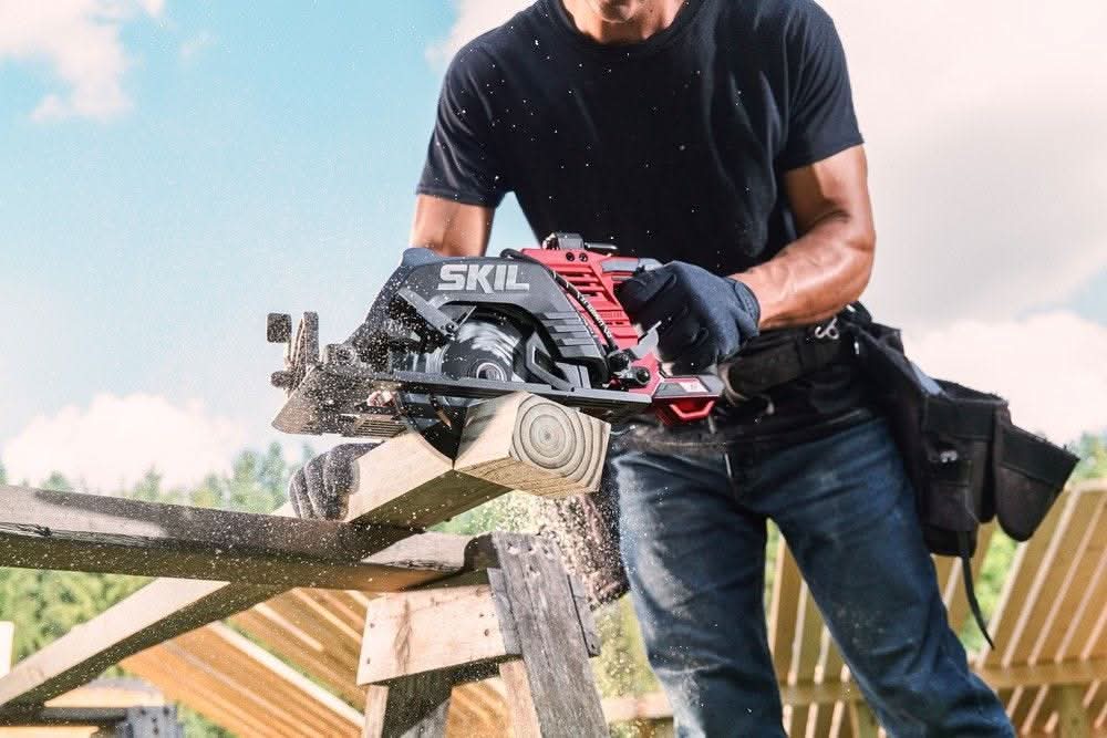 SKIL CR5429B-20 PWR CORE 20 XP Brushless 20V 7-1/4-in. Rear Handle Circular Saw