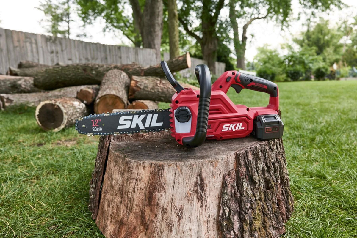 SKIL CS4562B-10 PWR CORE 20 Brushless 12 IN. Chain Saw with 4.0Ah Battery and Charger