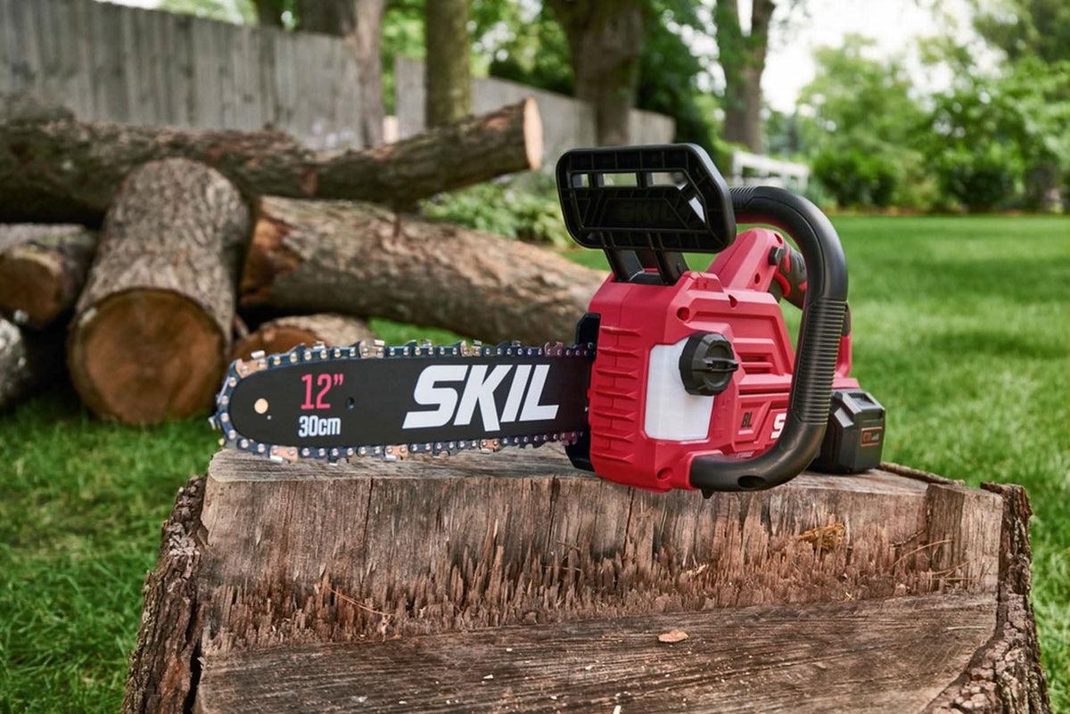 SKIL CS4562B-10 PWR CORE 20 Brushless 12 IN. Chain Saw with 4.0Ah Battery and Charger