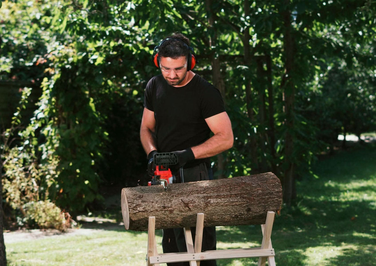 SKIL CS4562B-10 PWR CORE 20 Brushless 12 IN. Chain Saw with 4.0Ah Battery and Charger