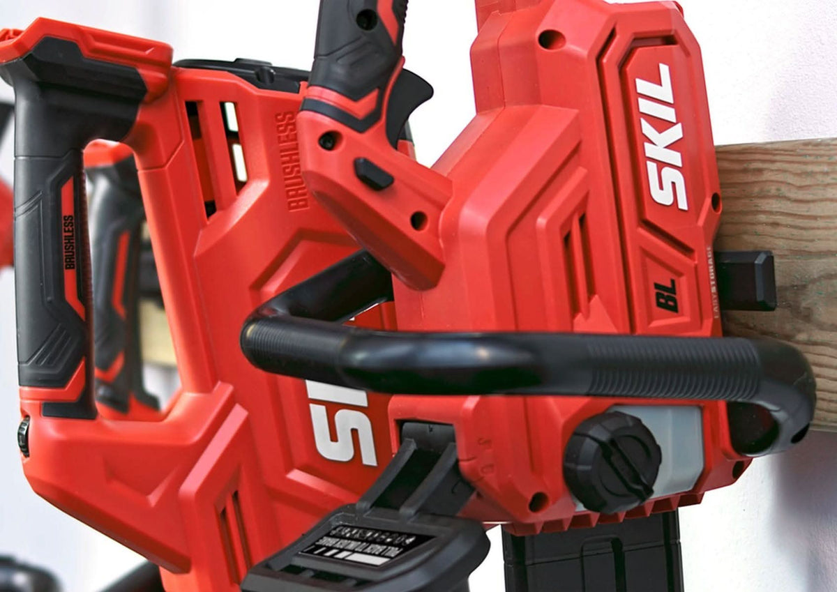 SKIL CS4562B-10 PWR CORE 20 Brushless 12 IN. Chain Saw with 4.0Ah Battery and Charger