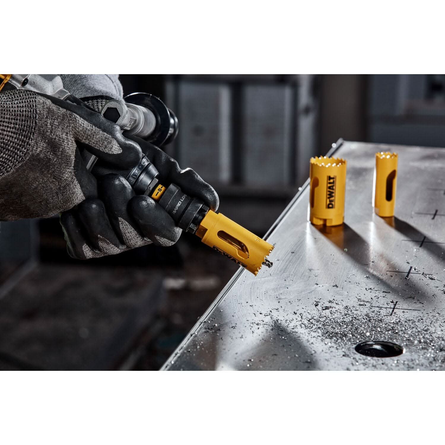 DeWalt DAH9938PBM 9/16 in. - 1-3/16 in. RAPID LOAD Quick Change Hole Saw Arbor, 3/8 in. Shank