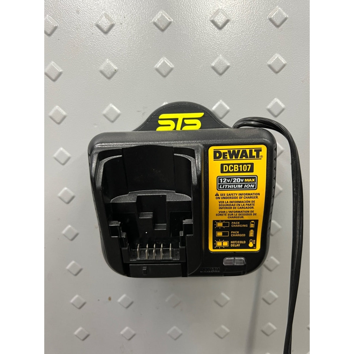 STS Auto Design DWDC107 Magnetic DeWalt 12V/20V DCB107 Battery Charger Holder