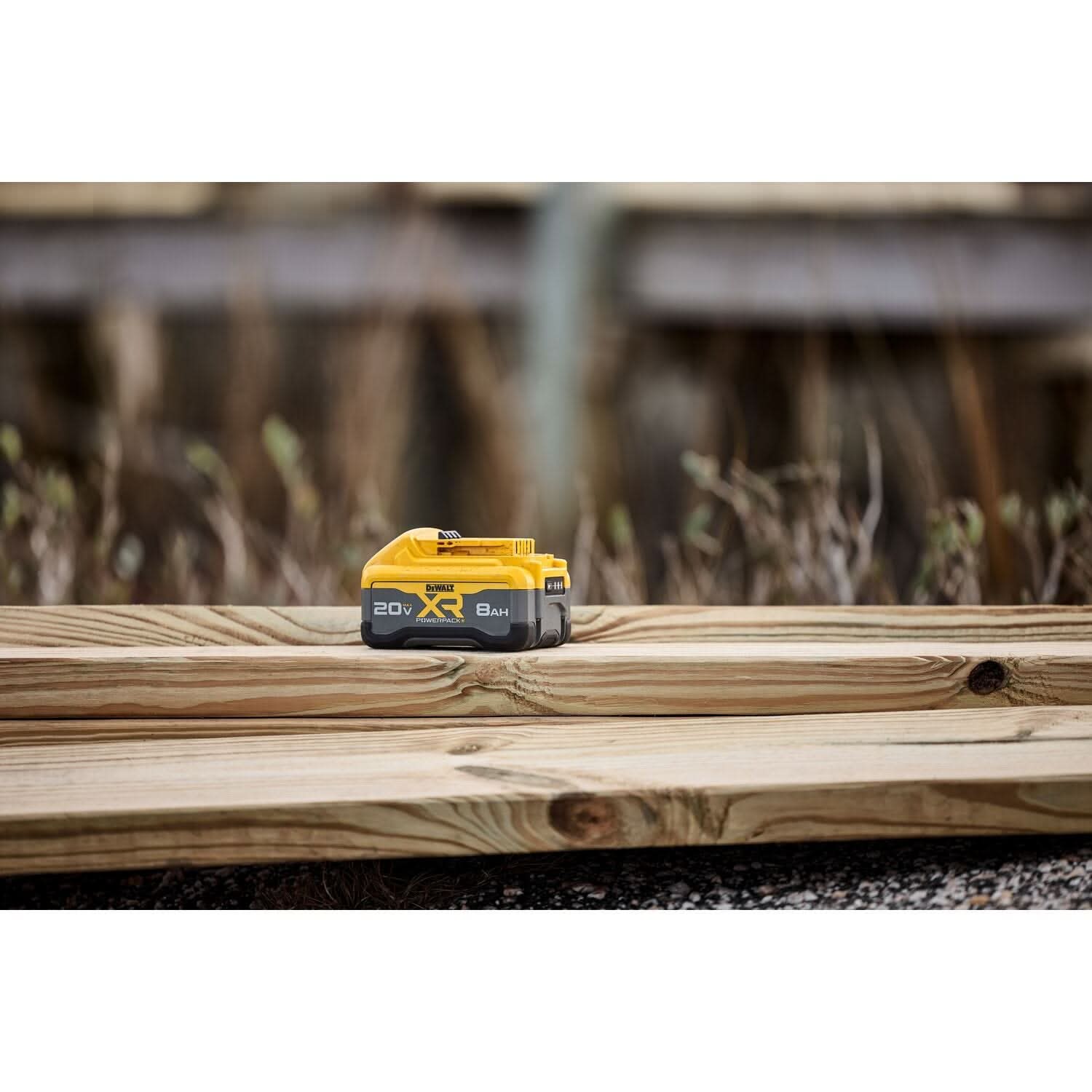 DeWalt 20V MAX ToughSystem 2.0 Light Box with 20V MAX XR POWERPACK 8.0Ah Battery