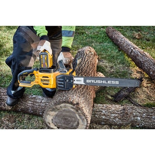 DeWalt DCCS677B 60V MAX Brushless 20 in. Chainsaw, Tool Only