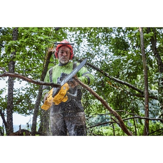 DeWALT DCCS677Y1 FLEXVOLT 60V MAX 20-in. Brushless Chainsaw 12.0Ah Kit
