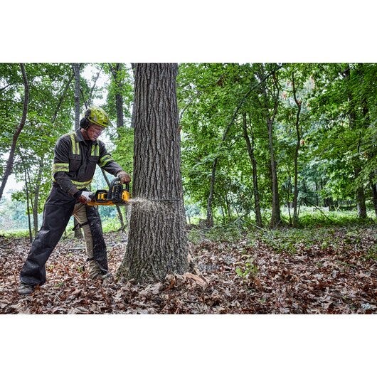 DeWALT DCCS677Y1 FLEXVOLT 60V MAX 20-in. Brushless Chainsaw 12.0Ah Kit