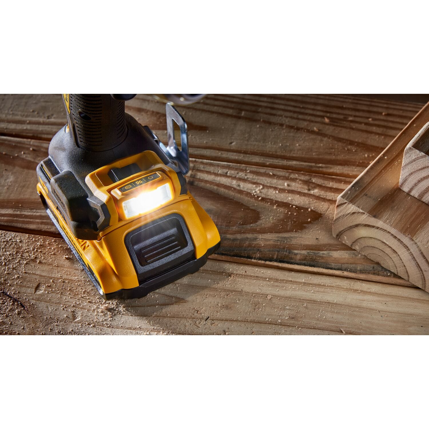 DeWalt DCD805D2 20V MAX* XR Brushless 1/2 in. Hammer Drill/Driver 2.0Ah Kit