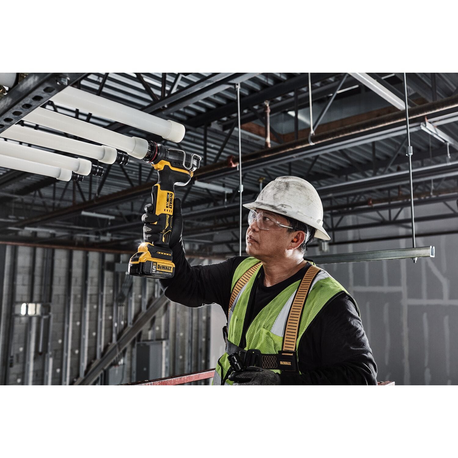 DeWalt DCE410P1 20V MAX XR Brushless 1-1/2 in. PEX Expander Kit