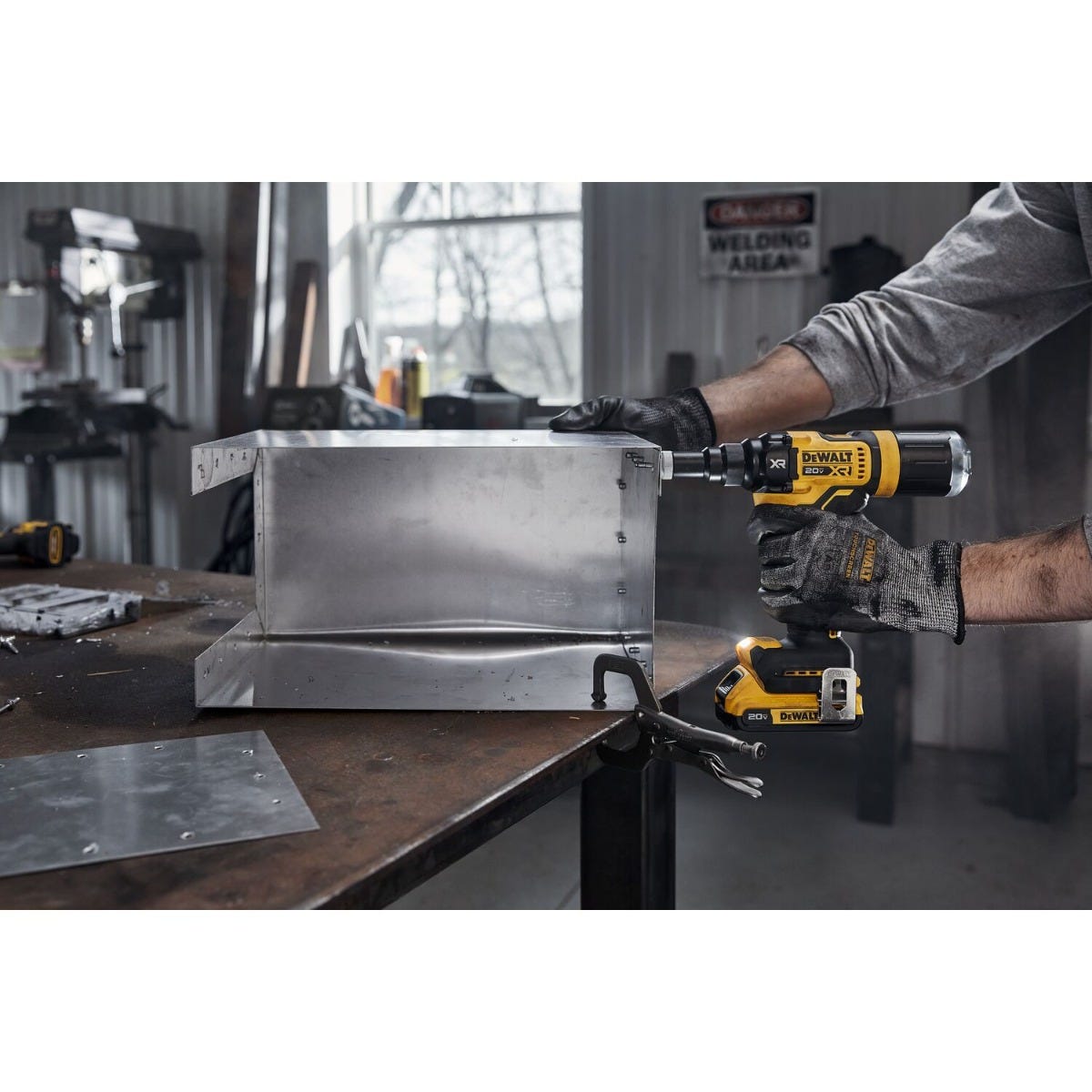 DeWalt DCF403B 20V MAX XR Brushless 3/16 in. Rivet Tool, Tool Only