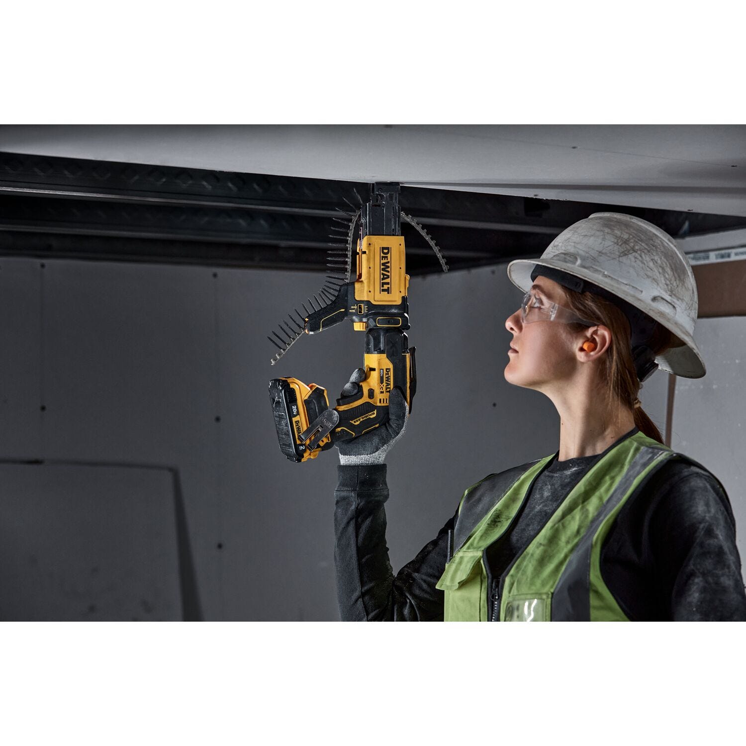 DeWalt DCF630D2 20V MAX XR Brushless Drywall Screwgun 2.0Ah Kit