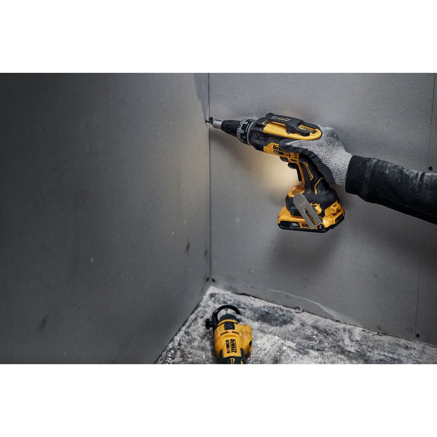 DeWalt DCF630D2 20V MAX XR Brushless Drywall Screwgun 2.0Ah Kit