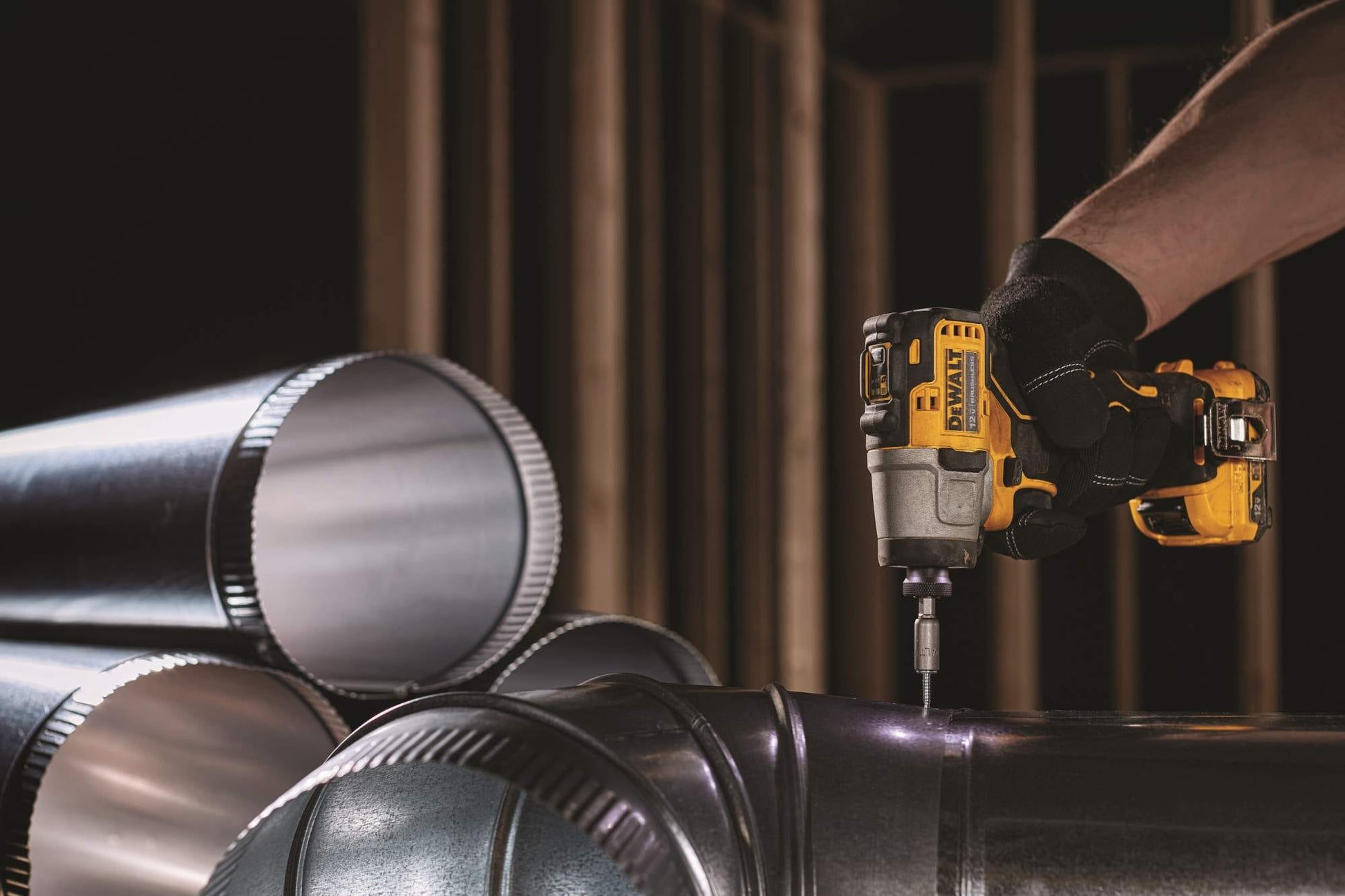 DeWALT DCF801F2 XTREME 12V MAX Brushless 1/4-inch Cordless Impact Driver 2.0Ah Kit
