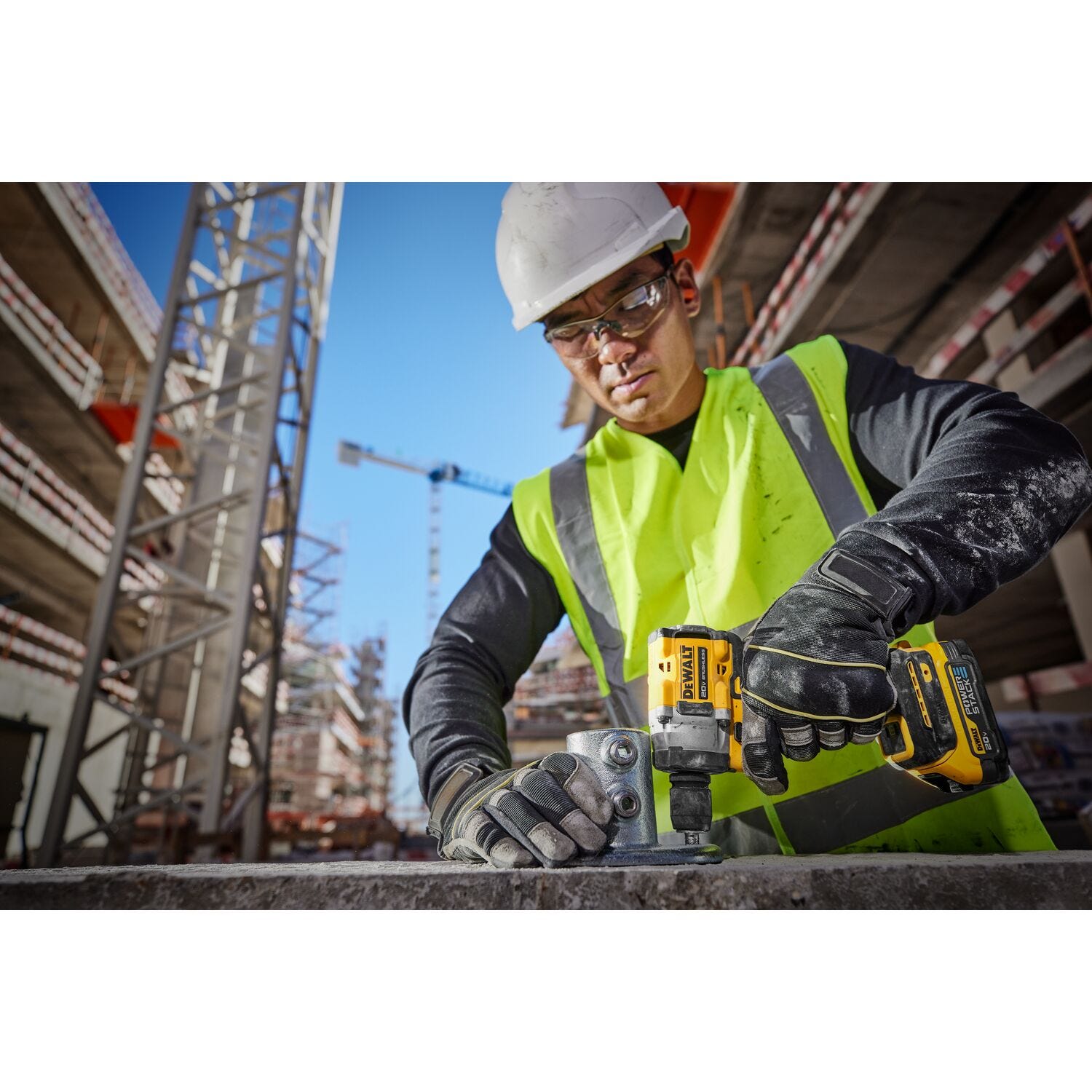 DeWalt DCF921E1 ATOMIC 20V MAX 1/2 in. Brushless Impact Wrench w/ Hog Ring POWERSTACK 1.7Ah Kit
