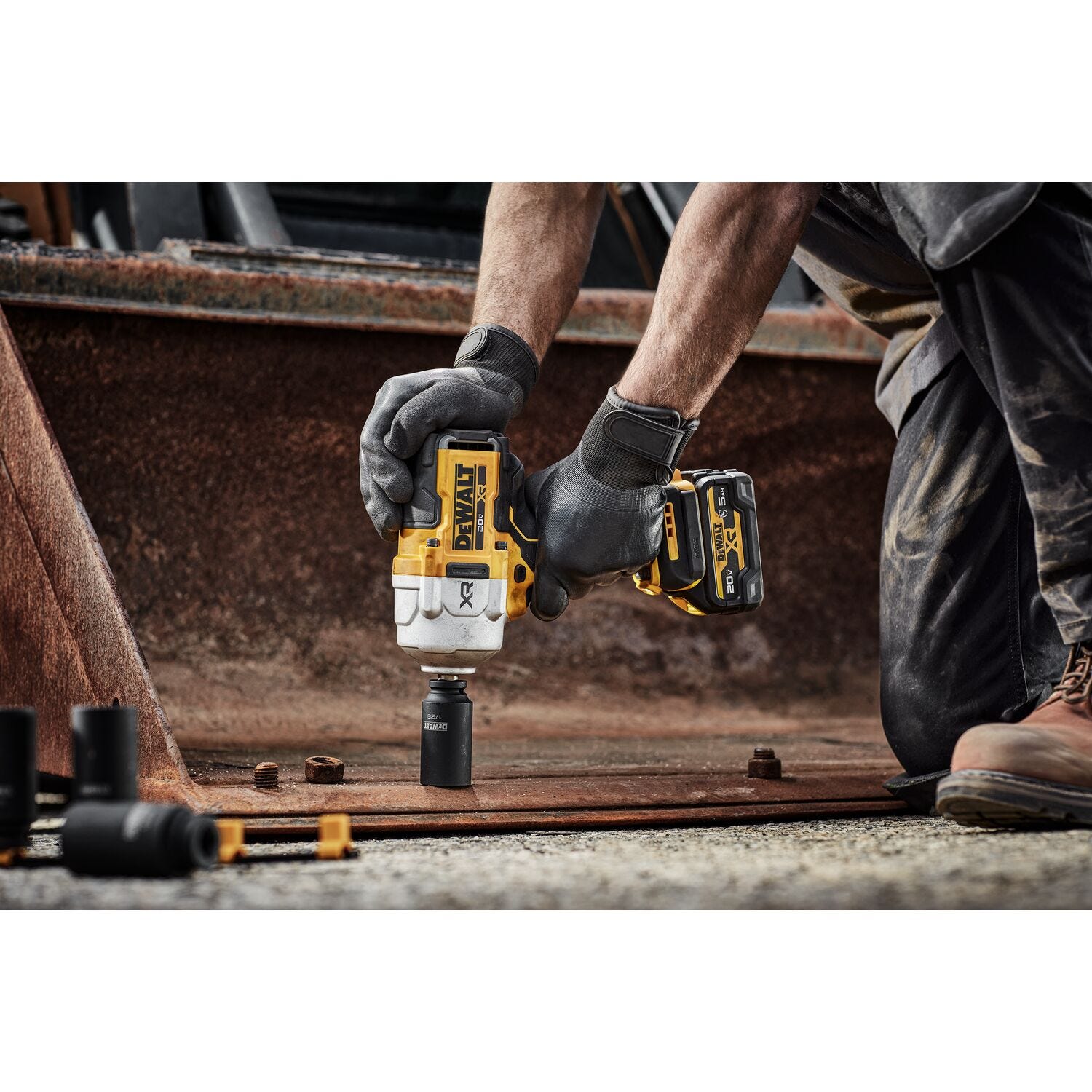 DeWalt DCF961GP1 20V MAX XR Brushless 1/2 in. High-Roque Impact Wrench w/ Hog Ring Anvil 5.0Ah Kit