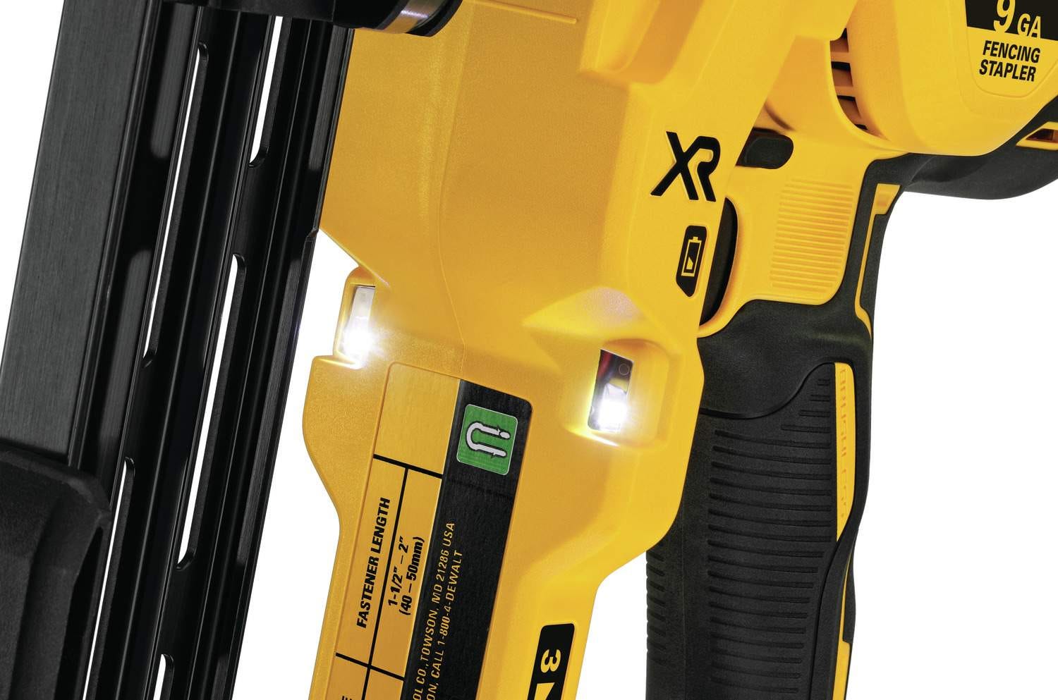 DeWALT DCFS950P2 20V MAX XR Brushless 9-Gauge Fencing Stapler 5.0Ah Kit