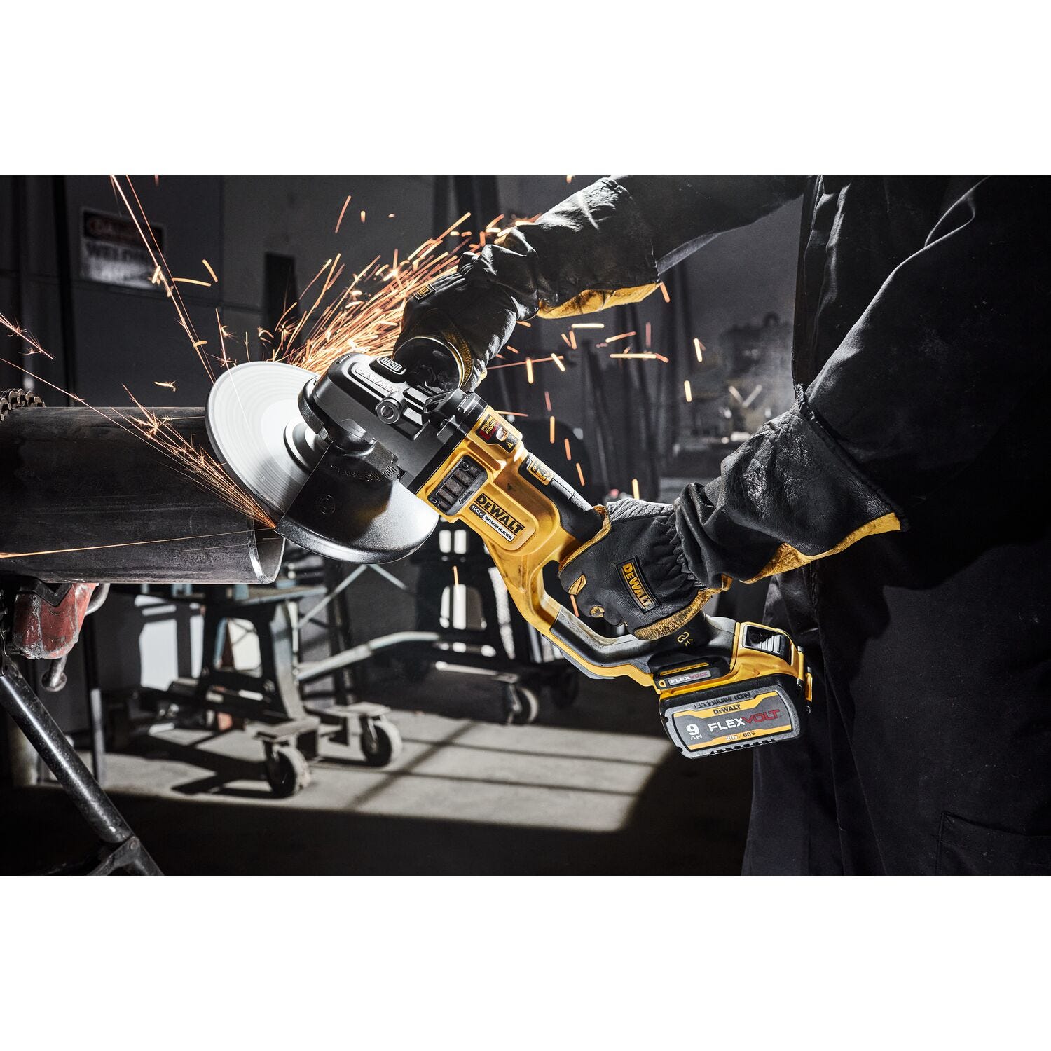 DeWalt DCG460X2 60V MAX 7 in. - 9 in. Large Angle Grinder 9.0Ah Kit