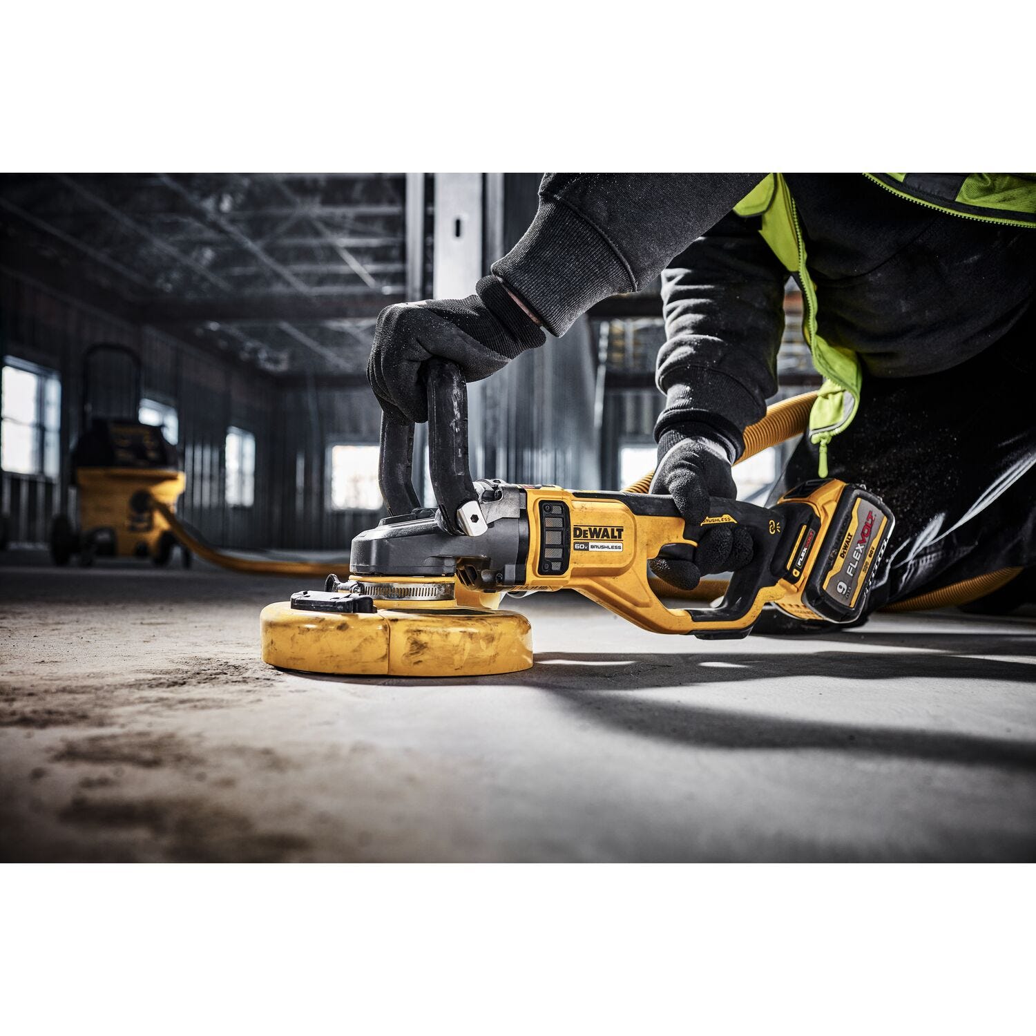 DeWalt DCG460X2 60V MAX 7 in. - 9 in. Large Angle Grinder 9.0Ah Kit