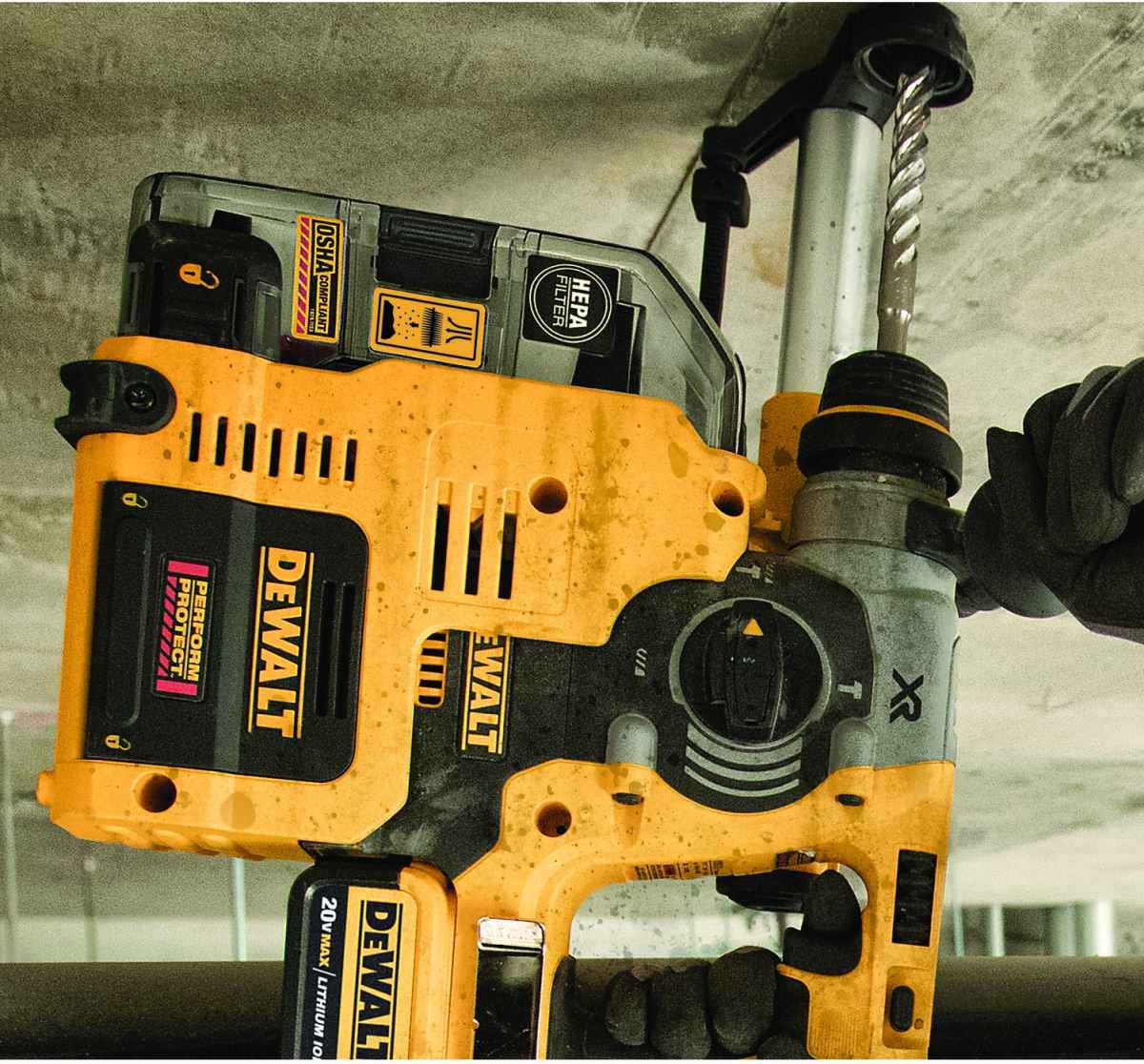 DeWalt DCH273P2DHO 20V Max XR Brushless 1" L-Shape SDS Plus Rotary Hammer Kit w/ Dust Extractor