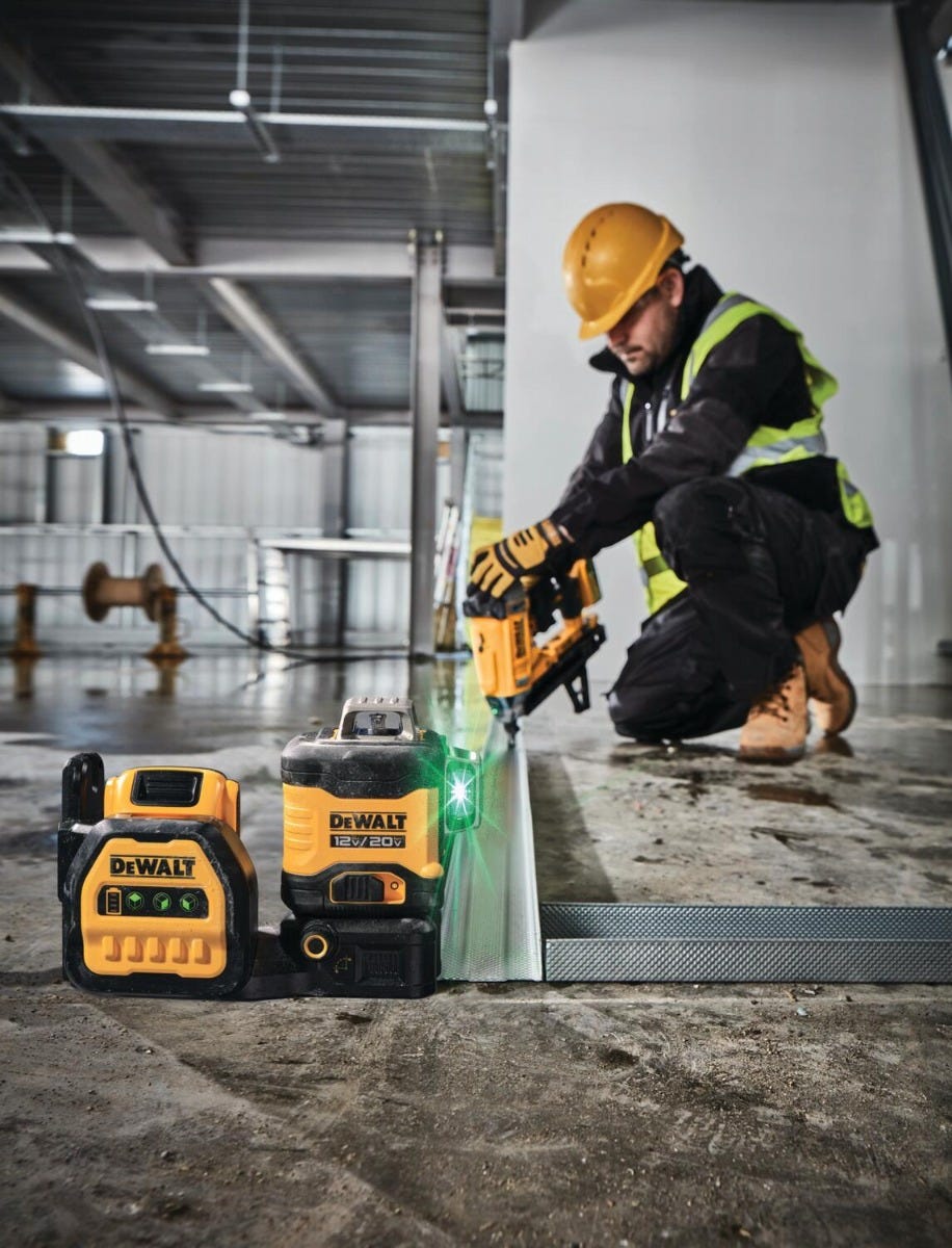 Dewalt DCLE34030G DEWALT 12V / 20V MAX 3x360-Degree Green Laser 2.0Ah Kit