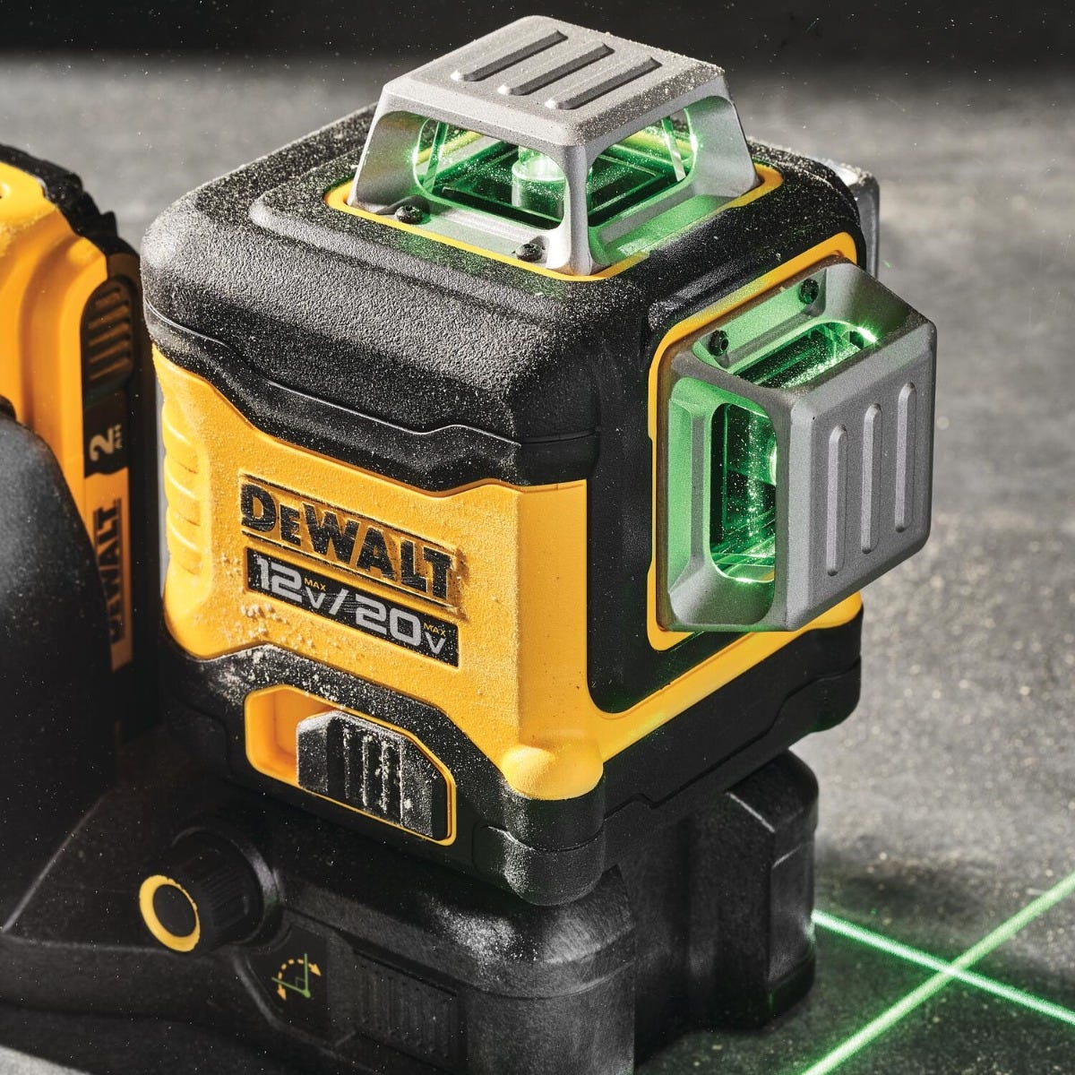 Dewalt DCLE34030G DEWALT 12V / 20V MAX 3x360-Degree Green Laser 2.0Ah Kit