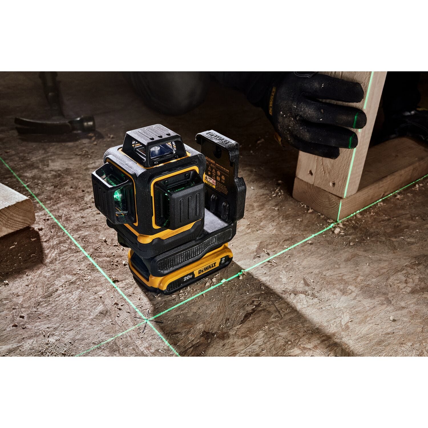 DeWalt DCLE34031D1 20V 3x360 Green Line Laser 2.0Ah Kit