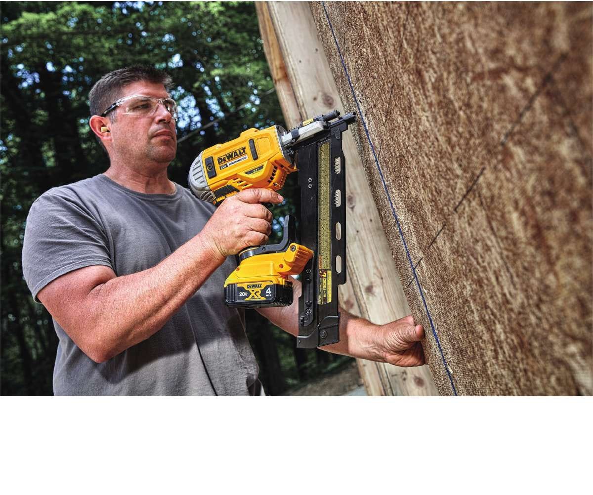 DeWalt DCN21PLB 20V MAX 21-Degree Plastic Collated Cordless Framing Nailer, Tool Only
