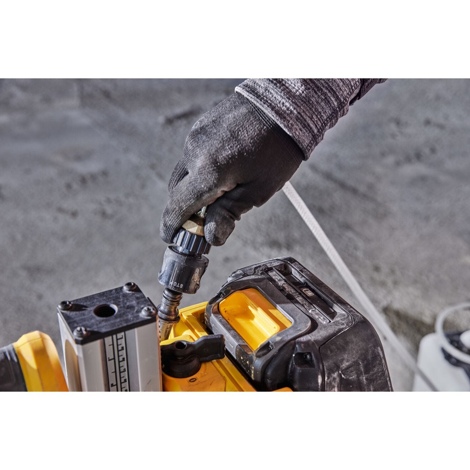 DeWALT DCPS150AG2 POWERSHIFT™ 60V MAX Brushless 6-3/8 in. 3-Speed Core Drill Kit w/ Stand