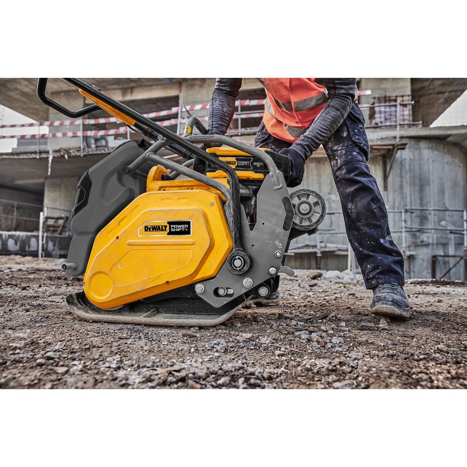 DeWALT DCPS7154AG2 POWERSHIFT™ Forward Plate Compactor Kit