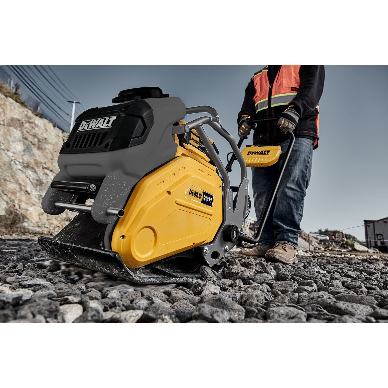 DeWALT DCPS7154AG2 POWERSHIFT™ Forward Plate Compactor Kit