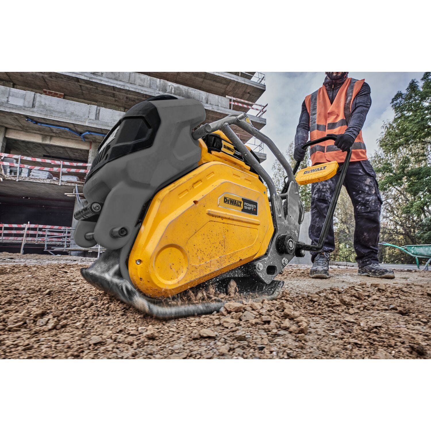 DeWALT DCPS7154AG2 POWERSHIFT™ Forward Plate Compactor Kit