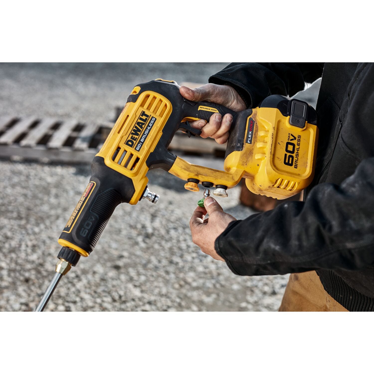 DeWalt DCPW1000X1 20V/60V MAX FLEXVOLT Brushless 1000 PSI Power Cleaner 9.0Ah Kit
