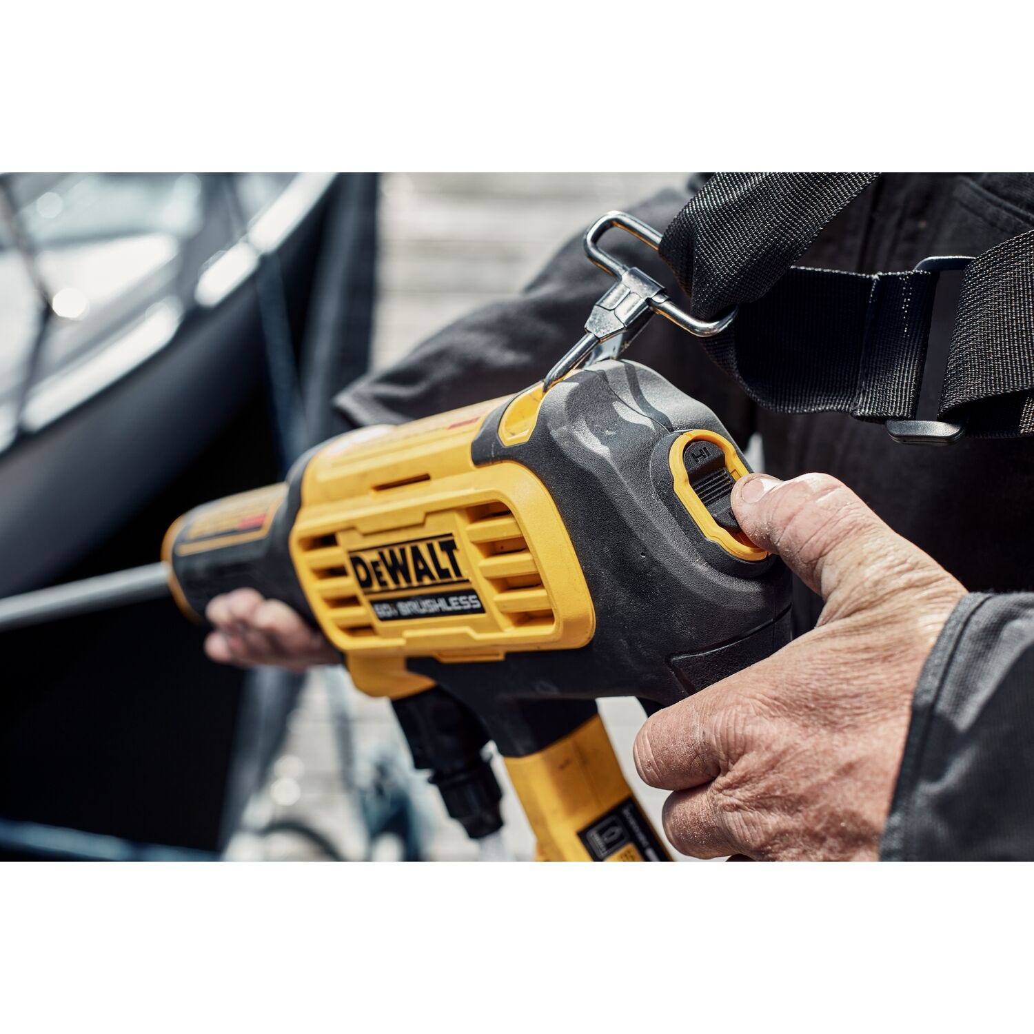 DeWalt DCPW1000X1 20V/60V MAX FLEXVOLT Brushless 1000 PSI Power Cleaner 9.0Ah Kit