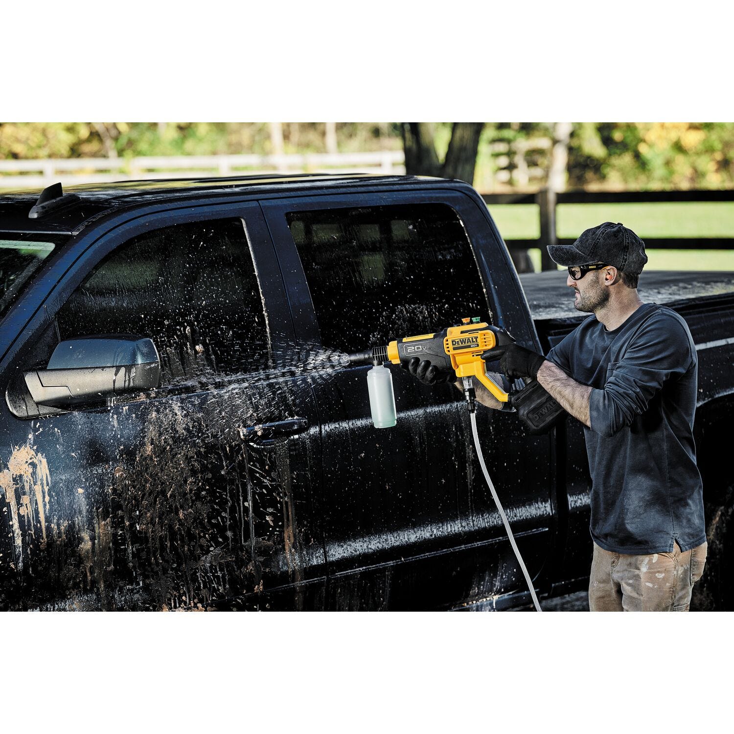 DeWALT DCPW550P1 20V Max 550-PSI Cordless Power Cleaner 5.0Ah Kit