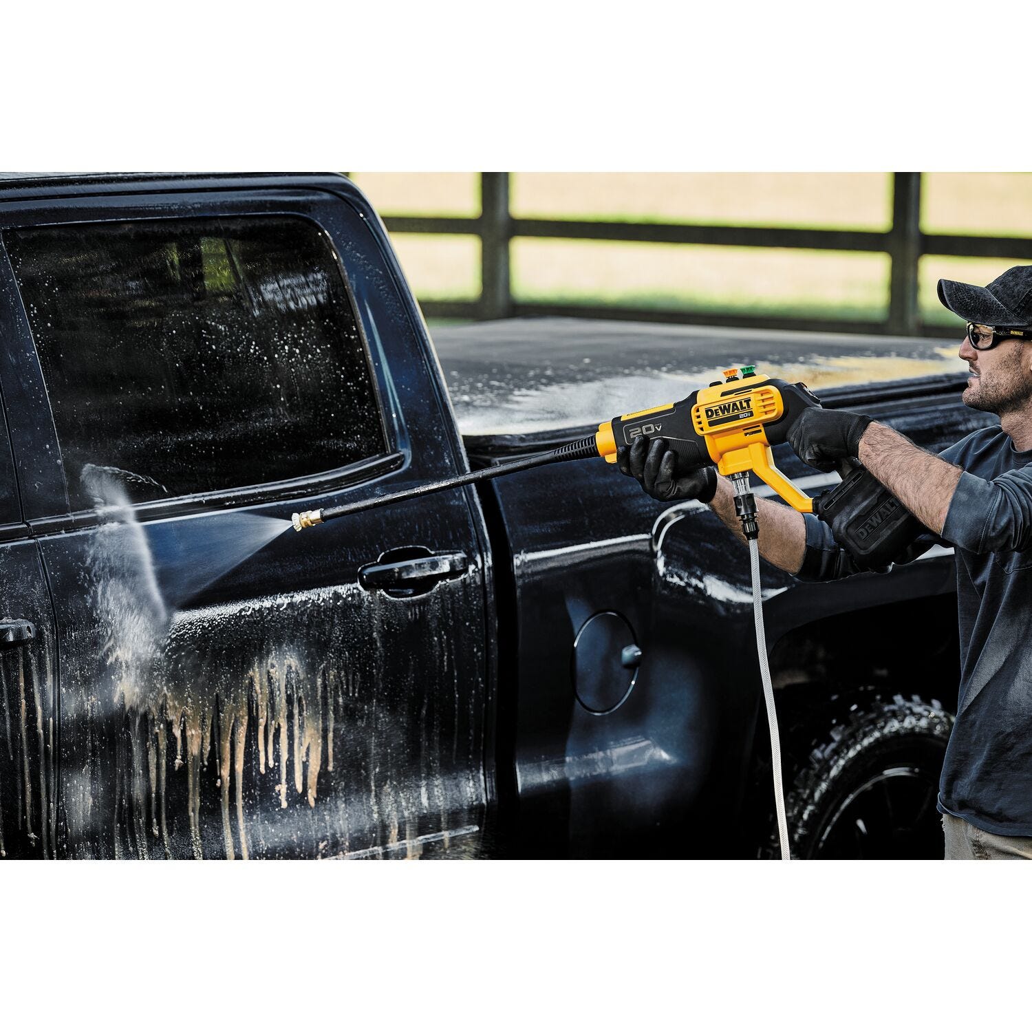 DeWALT DCPW550P1 20V Max 550-PSI Cordless Power Cleaner 5.0Ah Kit
