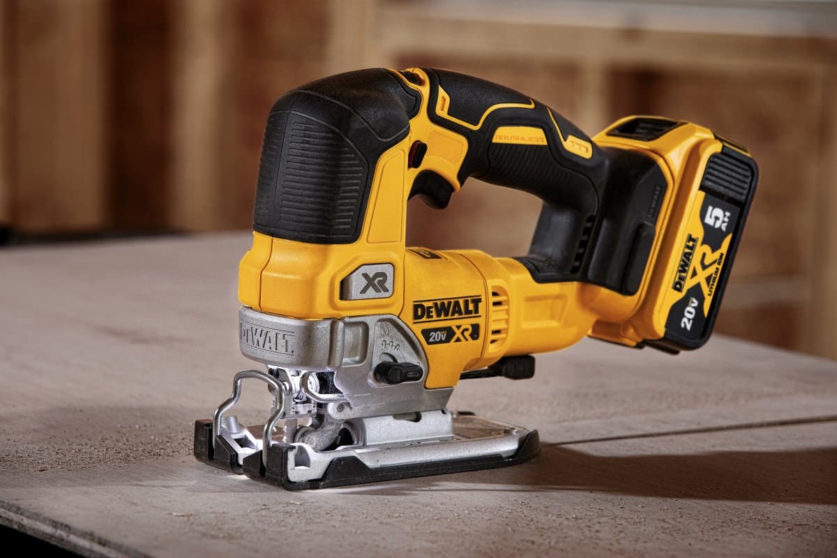 DeWalt DCS334P1 20V MAX XR Brushless Cordless Top-Handle Jigsaw 5.0Ah Kit